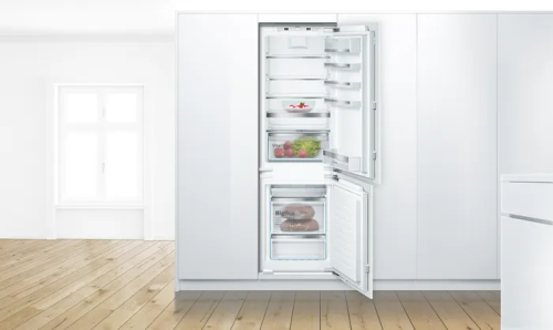 Встраиваемый холодильник BOSCH KIN86AF3M8