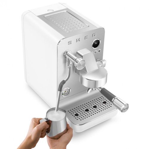 Кофемашина-эспрессо SMEG EMC02WHMEU