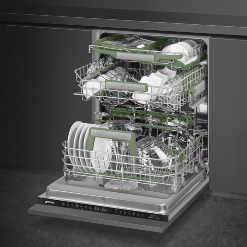 Посудомоечная машина SMEG STL7322BQL