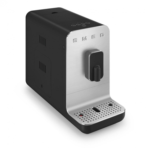 Автоматическая кофемашина SMEG BCC11BLMEU