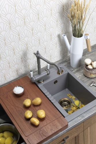 Разделочная доска OMOIKIRI CB-04-WOOD-L