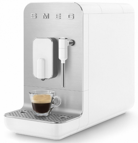 Автоматическая кофемашина SMEG BCC02WHMEU