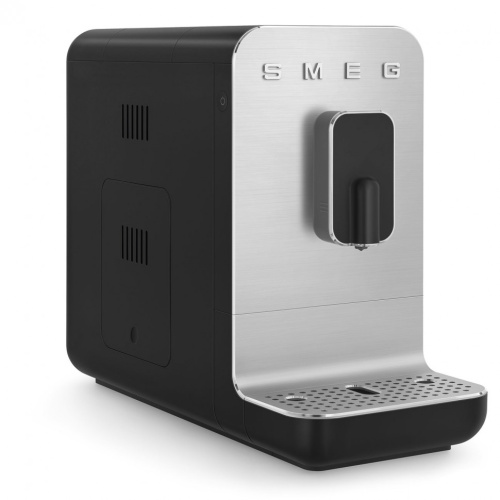 Автоматическая кофемашина SMEG BCC11BLMEU